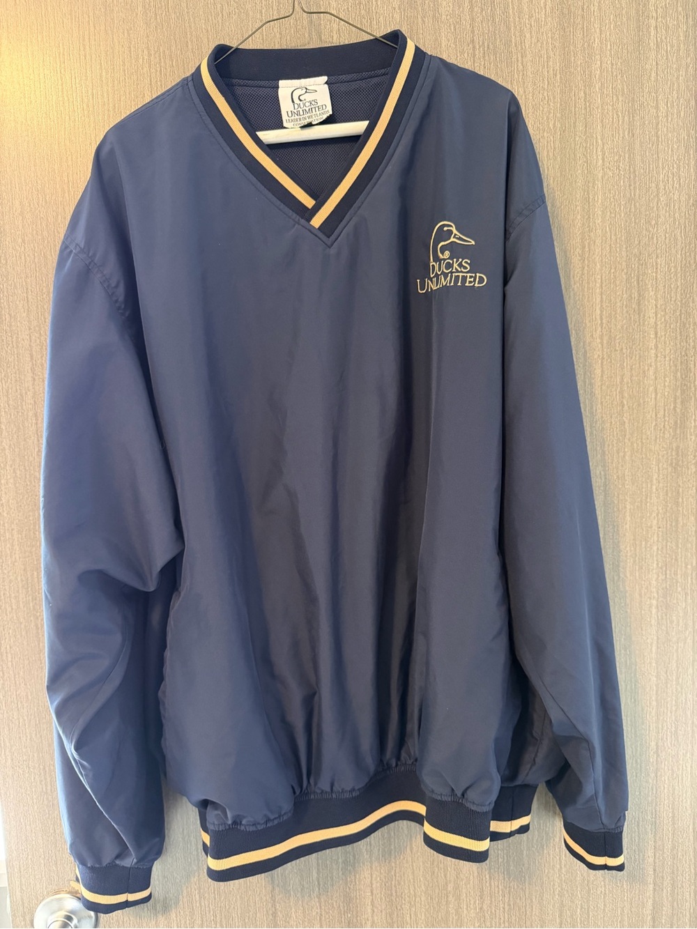 Ducks Unlimited Men's Navy V-Neck Pullover Sweater